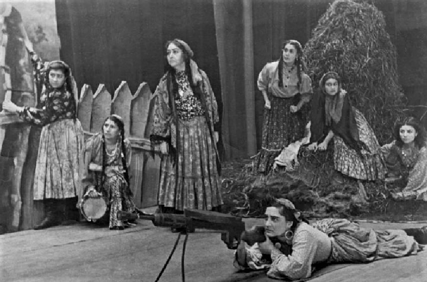 Цыганский театр-студия «Ромэн» - 89 лет